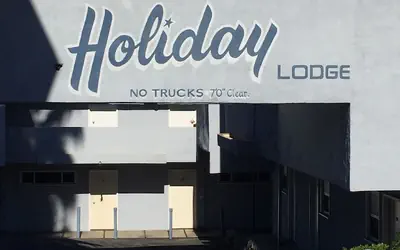 Holiday Lodge