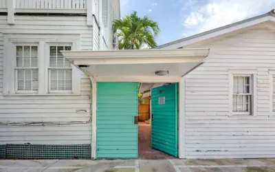 Sweet Caroline by Brightwild Pool Parking