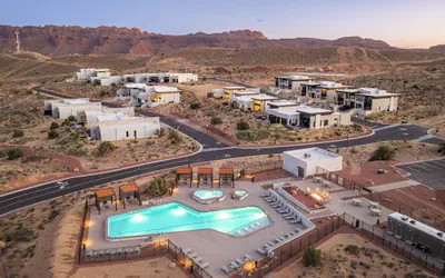 Lionsback Resort