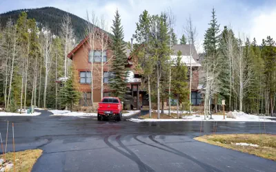 8766 Trappers Crossing 2 Bedroom Townhouse