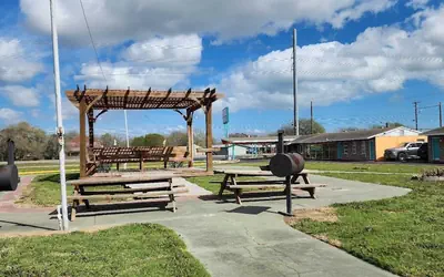 Gulfway Motel By OYO Near Airport I 37