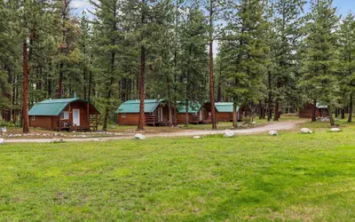 Lost Horse Lodge