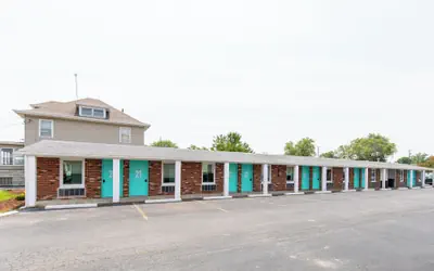 HomeField Inn.