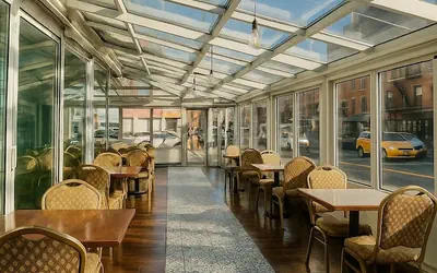LIC Manhattan View Hotel