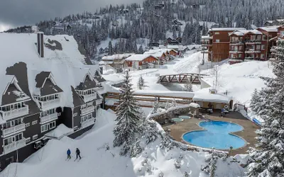 Selkirk Lodge