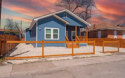 Sleek 4br/3ba Urban Living w/ Downtown Views!