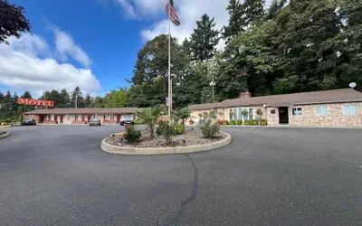 Riverside Motel