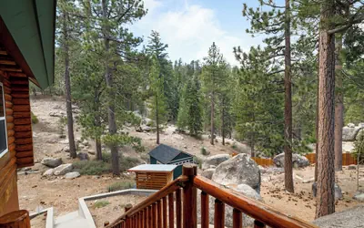 Lakeview Lodge