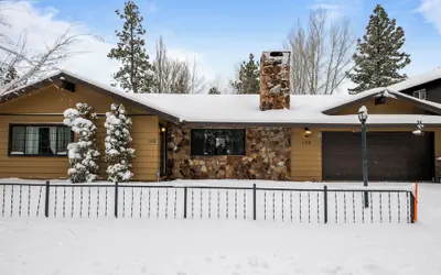 Wanderlust Lodge