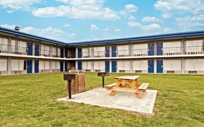 Best Value Inn Garland