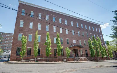 Lofts At 30th - Urban Lodge - Mins to Broadway!