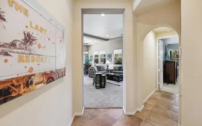 Stylish 2BR w Spa Patio