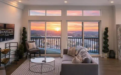 Daniella's Suites