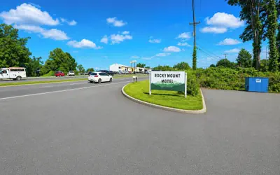 Rocky Mount Motel near Hwy 220