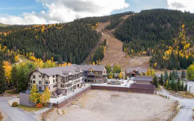 2795 Slopeside 1 Bedroom Condo