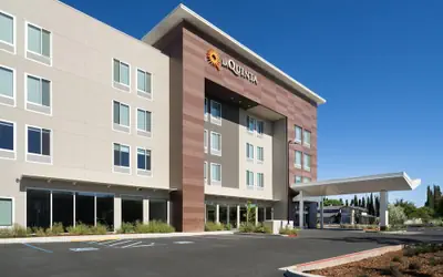 La Quinta Inn & Suites By Wyndham Tracy