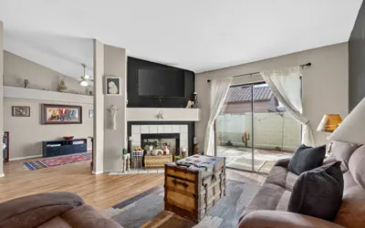 Chilled Tempe Oasis Shaded BBQ Lounge Near ASU 2 Bedroom Home