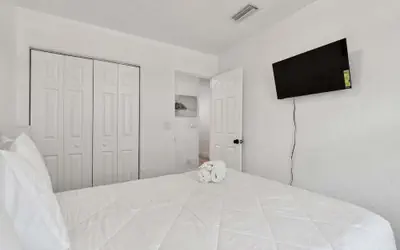 Stylish Treasure Island Escape