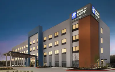 Holiday Inn Express & Suites DFW Airport Southwest - Euless
