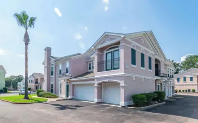 Legacy Villa 602 - 3 Bedroom 2 Bath Condo - Quiet Beachside Neighborhood