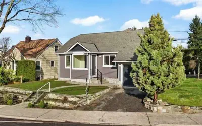 Sunny 3BR Retreat Near Everet Waterfront
