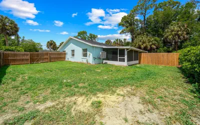 Manatee Cove Retreat | Pet-Friendly Coastal Home Sleeps 6