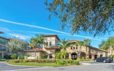 Bright 3BR Resort Condo Near Disney + Pools