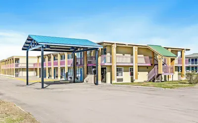 Luxury Inn By Hotel O Hattiesburg, MS