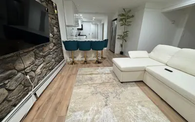 Luxe 1BR Oasis - Prime NY Stay
