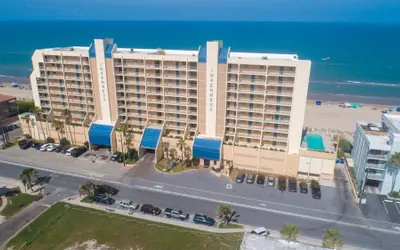 Penthouse Beachfront Views Renovated 4 Bedroom Condo