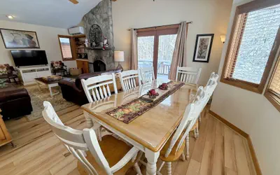 Fc14 Slopeside Bretton Woods Cottage With AC, Large Patio and Private Yard! Walk to Slopes!