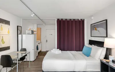 Studios On 25th by BCA Furnished Apartments Studio 05 E