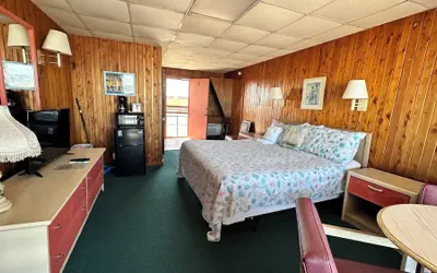 Sea Foam Motel
