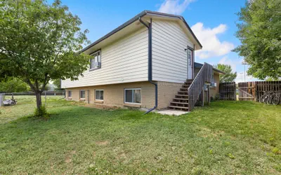 Chimney Park Retreat King Suite + Fenced Yard