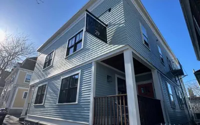 Contemporary 1 Bed/ 1 Bath On Historic Pelham St 1 Bedroom Home