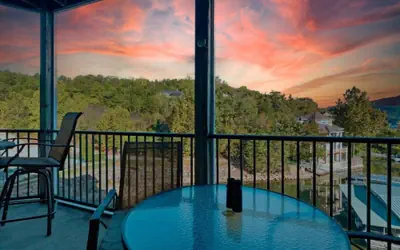 Lakefront Condo w/ 3 Pools, Boat Slip & Patio Views at 13mm of the BIg Niangua