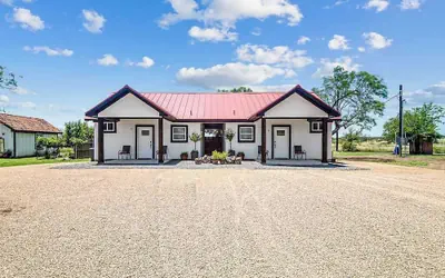 Quiet Casita With Hot Tub six Min From Downtown
