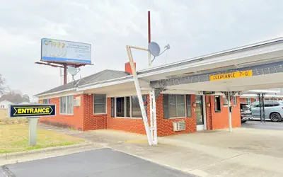 Deluxe Inn