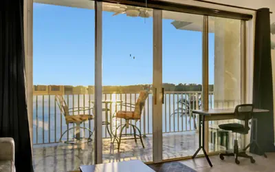 Sunsets Waterview Balcony Queen Bed Heated Pool