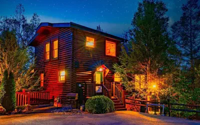 Cozy Mountain Retreat With Private Hot Tub