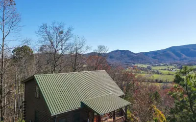 Gorgeous View Cabin Hot Tub Privacy Fireplace Pool Fishing Access