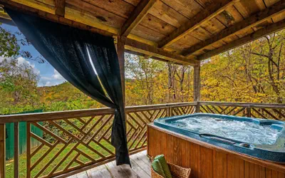 Hot Tub View Pool Table Fireplace Honeymoon