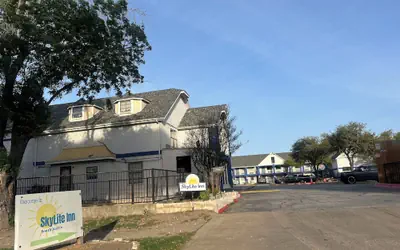 Skylite inn
