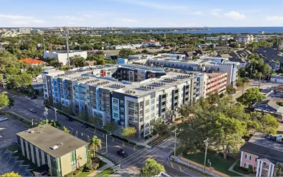 Chic 2BR w Pool Pet-friendly Unit 14