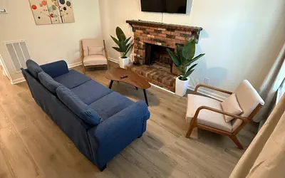 Newly Renovated 3 Bedroom House in Lakewood