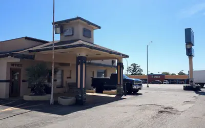 Sunset Lodge Elgin Near U.S. 290 By Hotel O