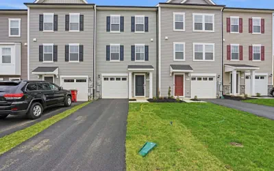 New 4br Townhome Near Harpers Ferry 4 Bedroom Townhouse