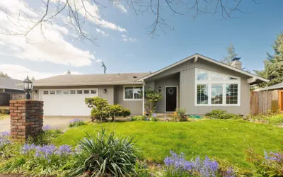 Zen Den - 10 Minutes To Autzen & Downtown 2 Bedroom Home