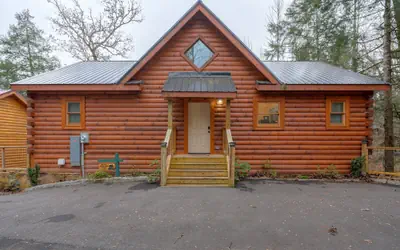 212 Misty Mountain View 4 Bedroom Cabin
