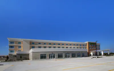 Holiday Inn & Suites Peoria At Grand Prairie by IHG